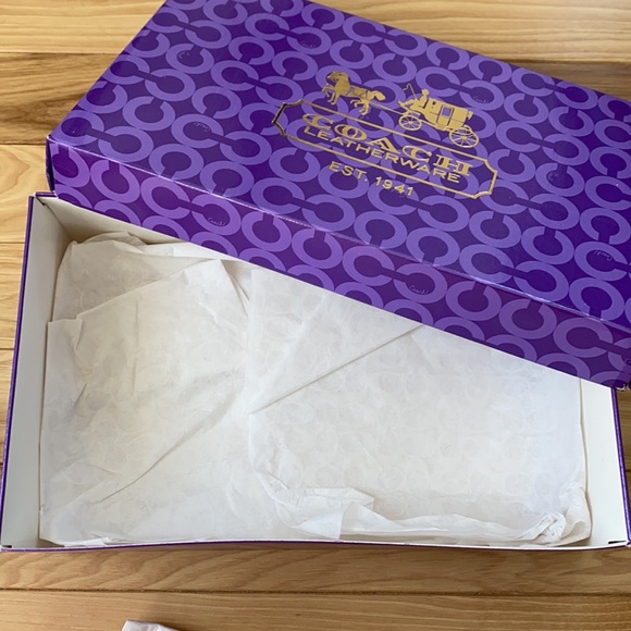BNIB! Coach | purple wristlet - Picture 7 of 9
